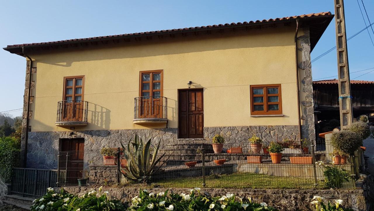 Vivienda Vacacional Casa Abuela Herminia Colunga Bagian luar foto